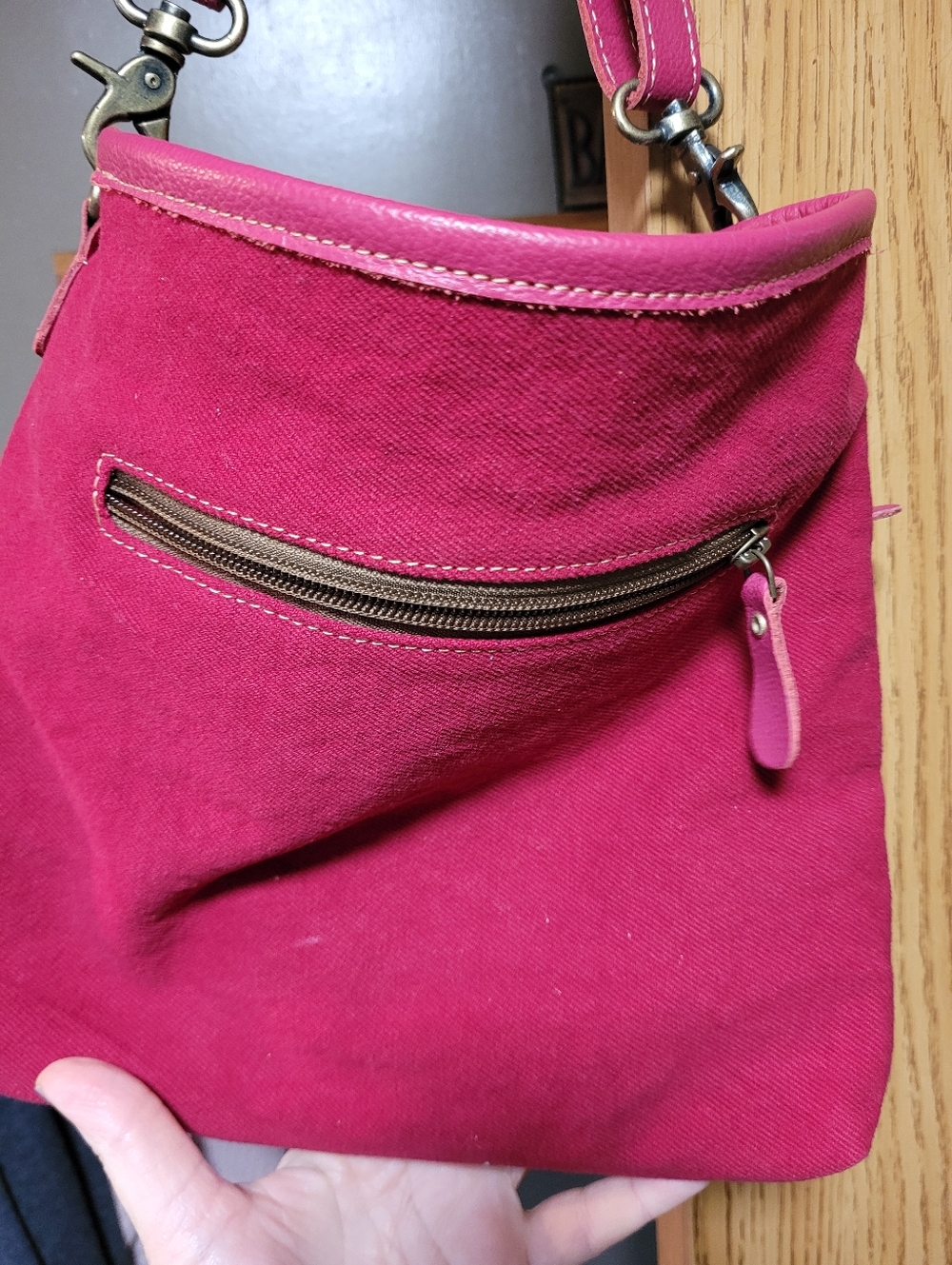 Floral Canvas Crossbody Bag with Pink Trim Myra Bag - Picture 3 of 4